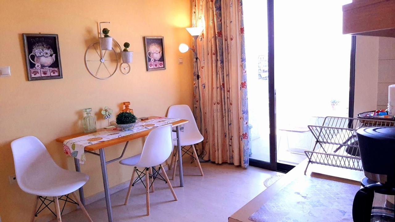 Central Square Appartment With Panoramic View Kalamáta Buitenkant foto